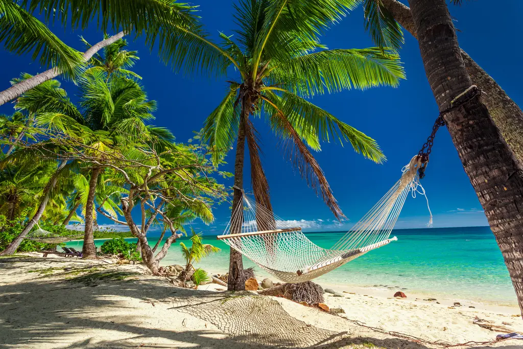 Ocean Hammock Dreams – 4000 piece jigsaw puzzle on JigsawFusion