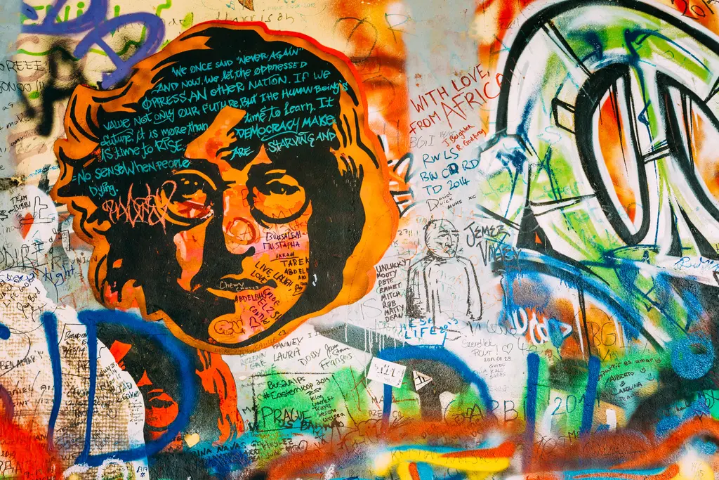 Lennon Wall Graffiti – 7000 piece jigsaw puzzle on JigsawFusion