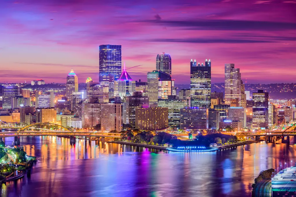 Lavender Pittsburgh Glow – 10000 piece jigsaw puzzle on JigsawFusion