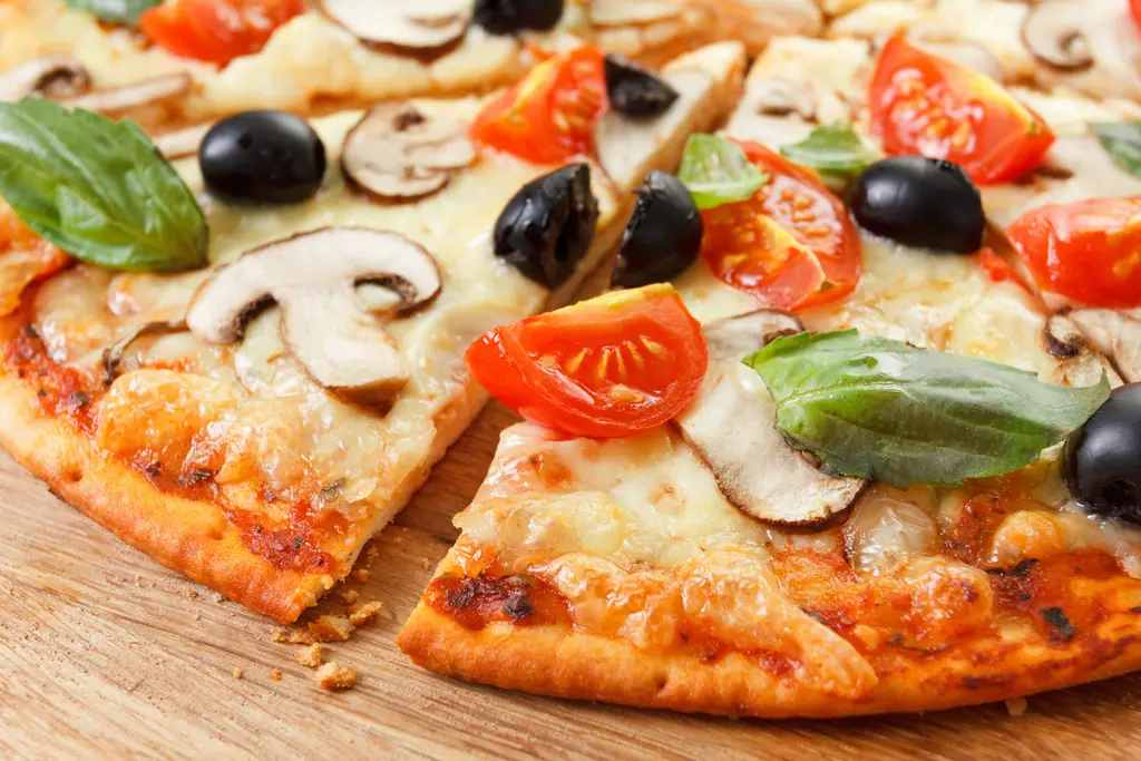 Pizza Puzzle – 7000 piece jigsaw puzzle on JigsawFusion