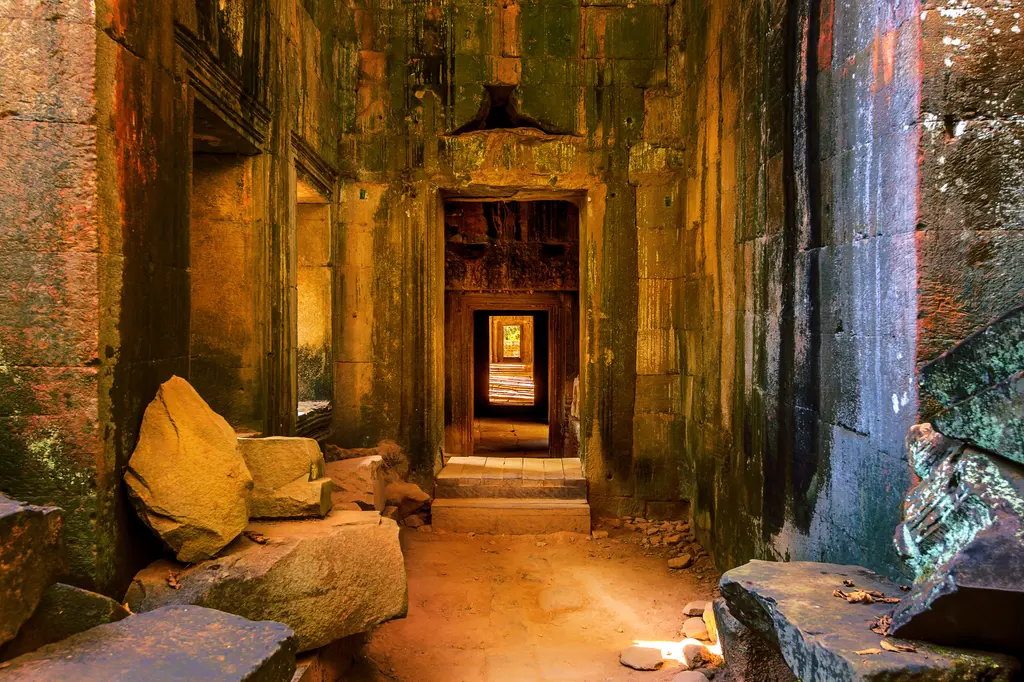 Ta Prohm Temple – 4000 piece jigsaw puzzle on JigsawFusion