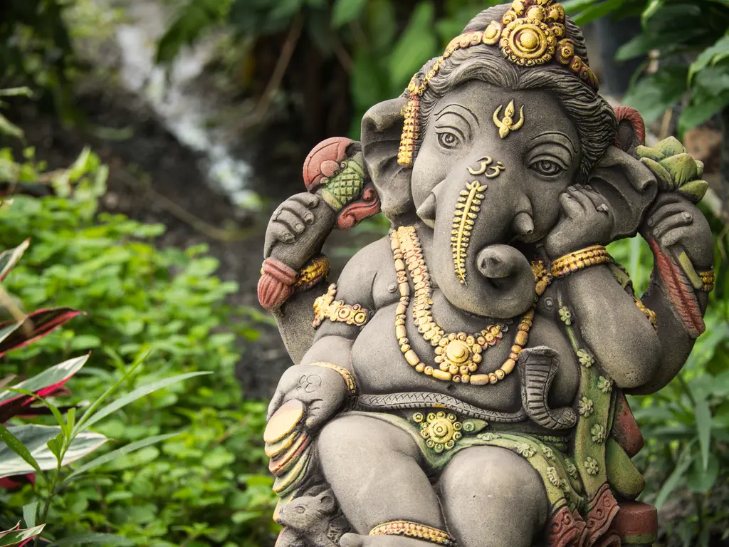 Ganesha in the Garden – 4500 piece jigsaw puzzle on JigsawFusion